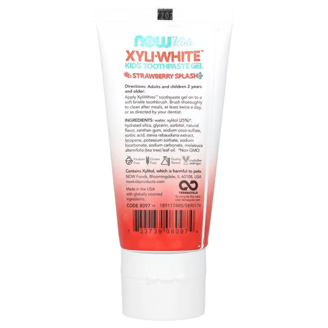MKSTAVRINOS XyliWhite Kid's Strawberry Splash toothpaste gel in a 3 oz tube, featuring colorful packaging and a child-friendly design.