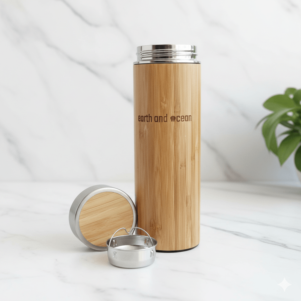 Old Products bamboo and stainless steel tumbler with earth and ocean design, 400 ml thermos for hot and cold drinks, drink accessory.